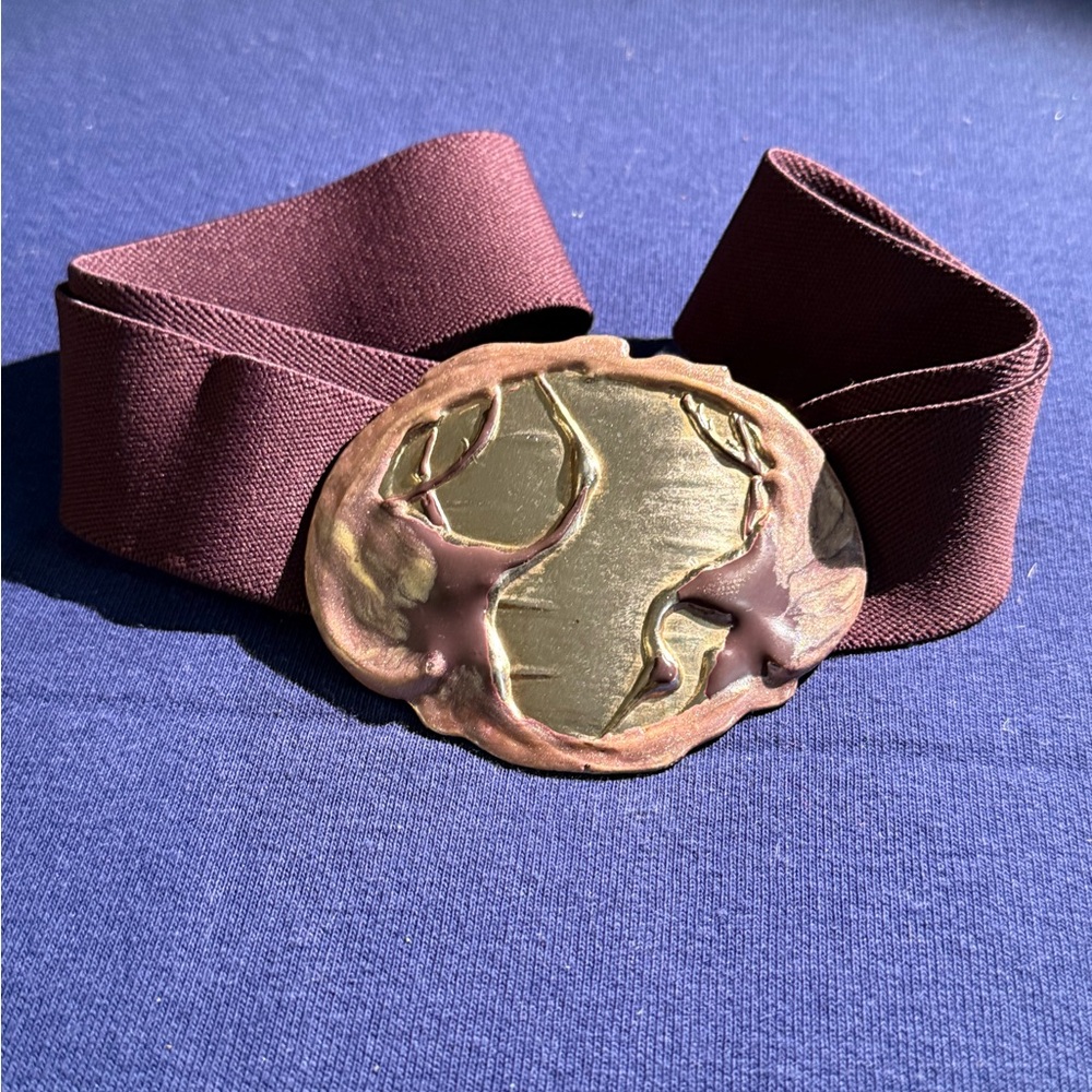 Vintage 90’s Elegant Purple Belt with Metallic Cranes on the Belt Buckle